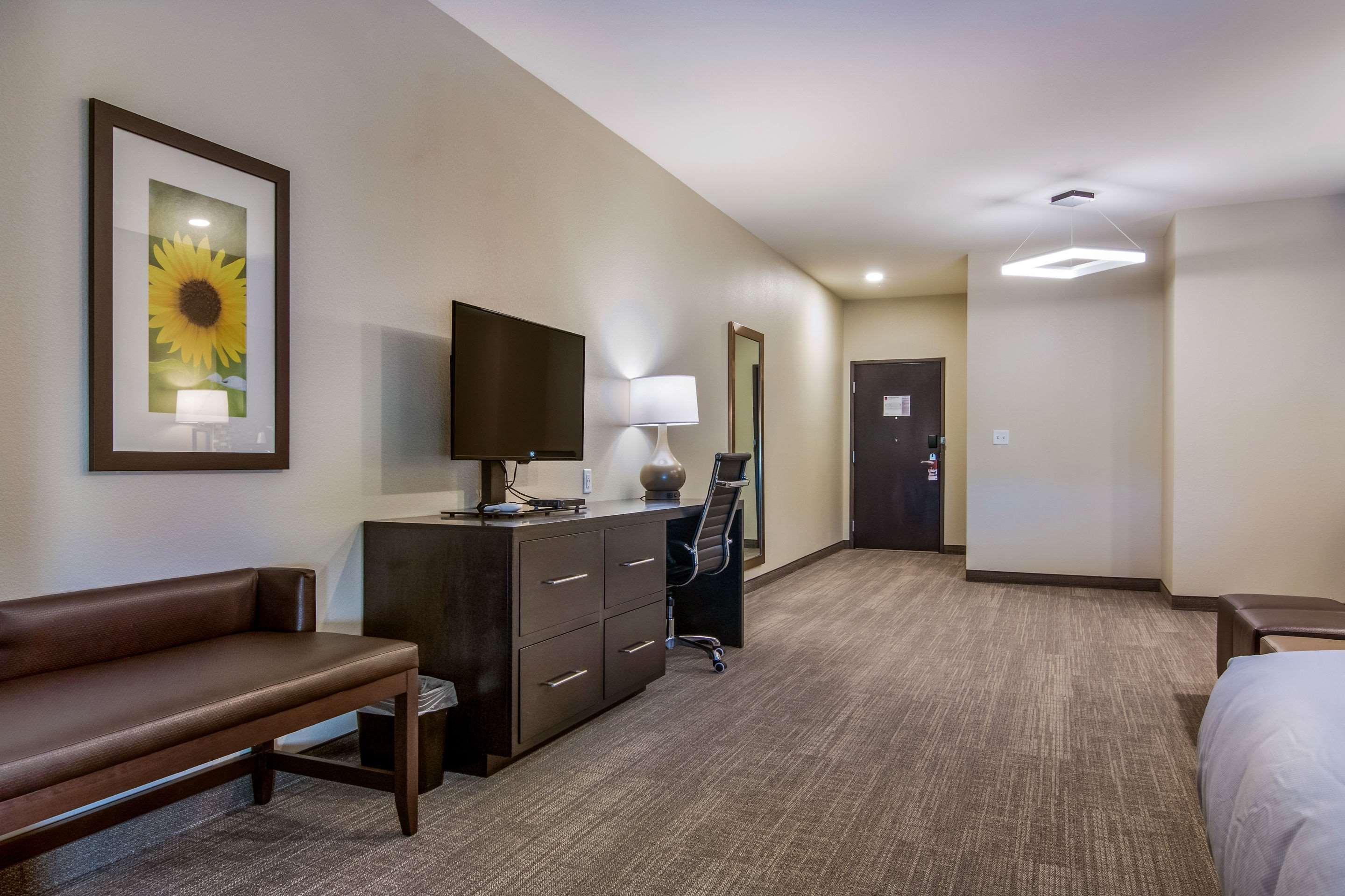 Comfort Suites Wooster Near University Campus Buitenkant foto