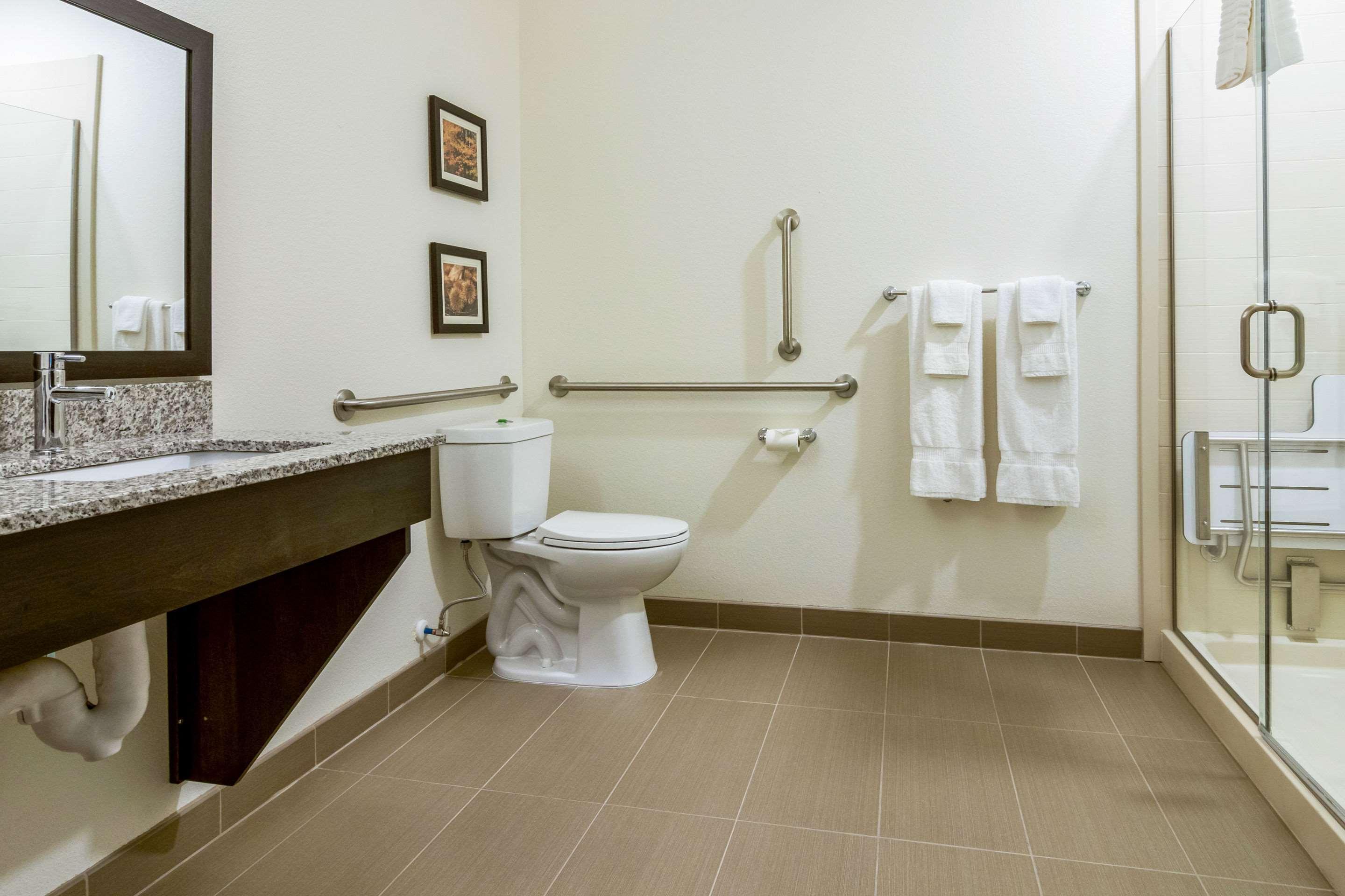 Comfort Suites Wooster Near University Campus Buitenkant foto