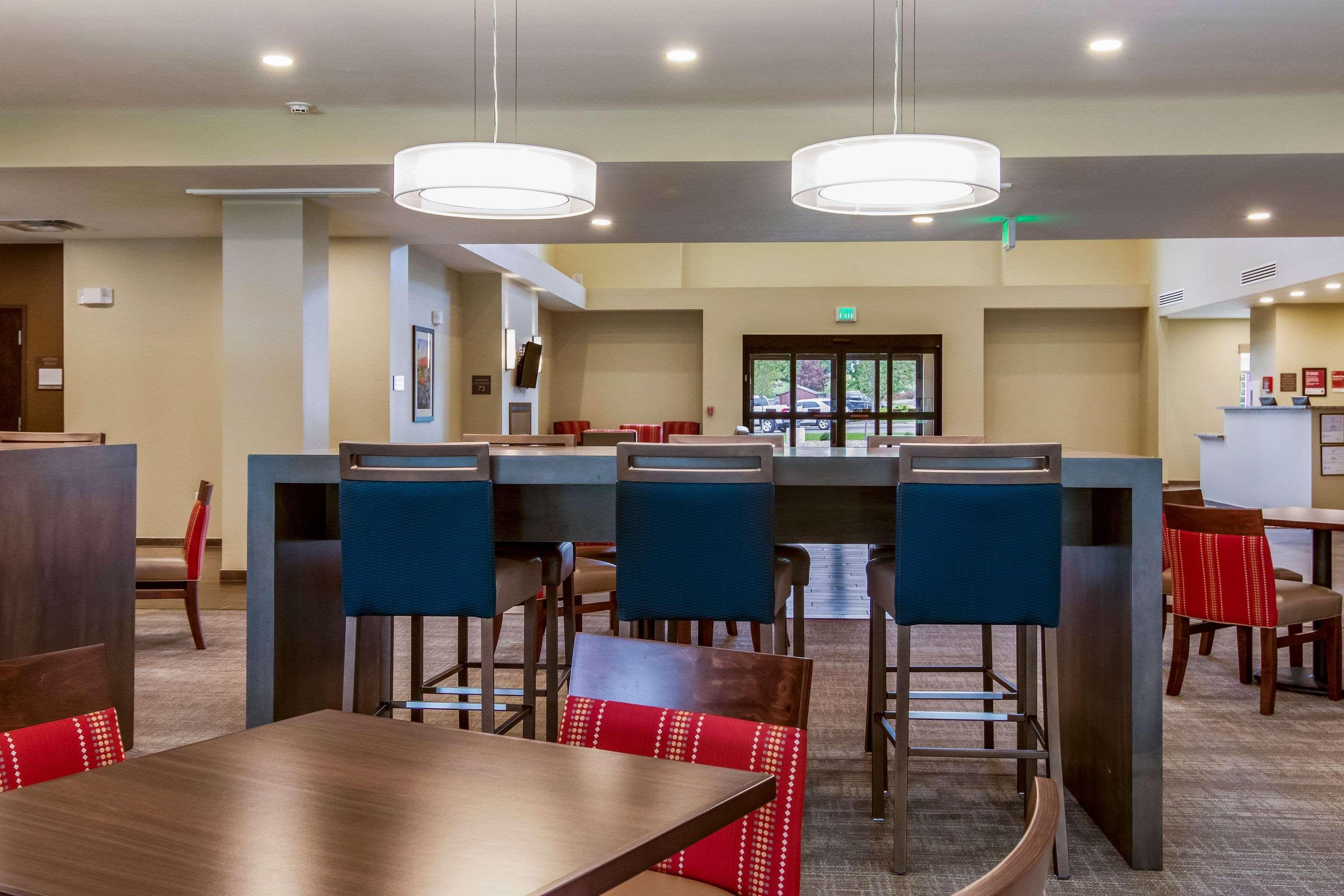 Comfort Suites Wooster Near University Campus Buitenkant foto