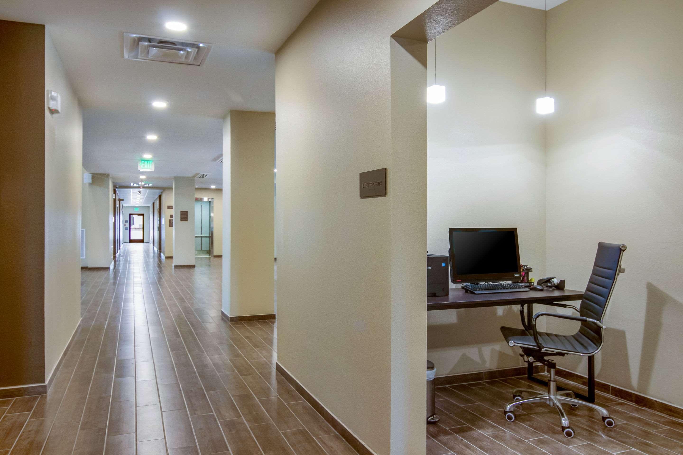 Comfort Suites Wooster Near University Campus Buitenkant foto