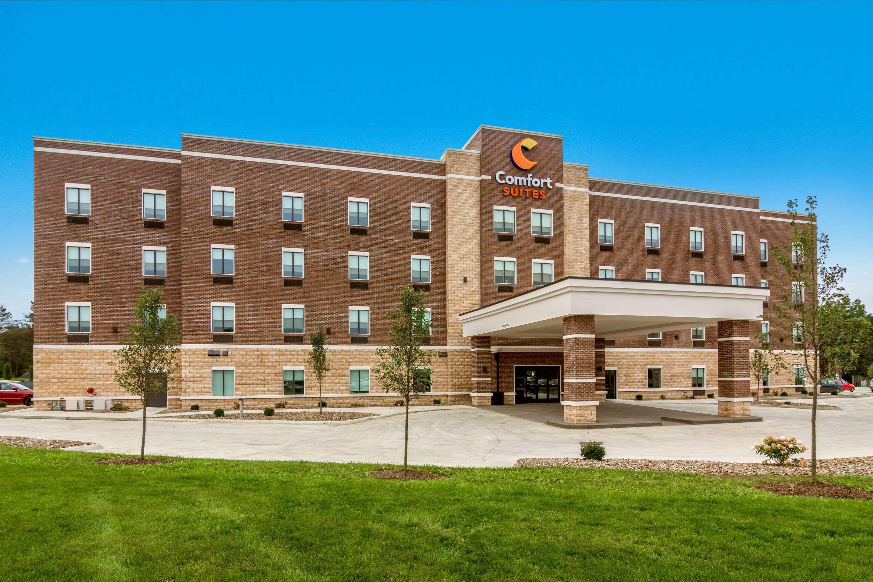 Comfort Suites Wooster Near University Campus Buitenkant foto